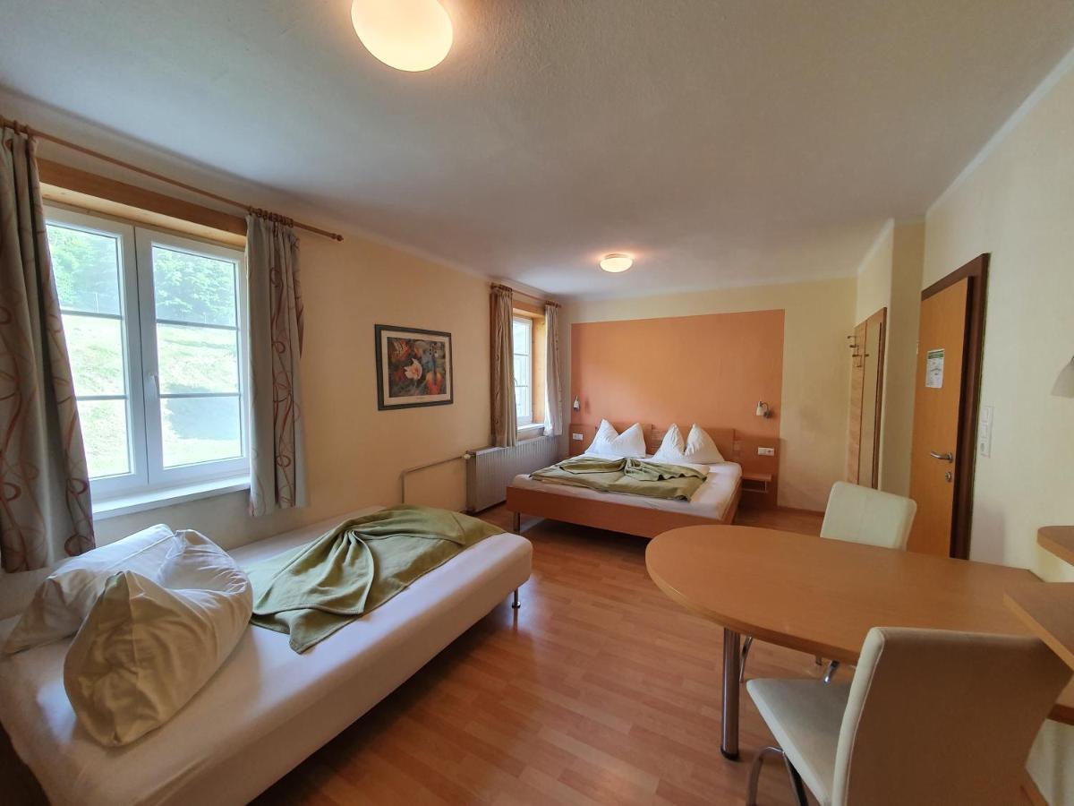 Gasthof Zur Post Ossiach Buitenkant foto